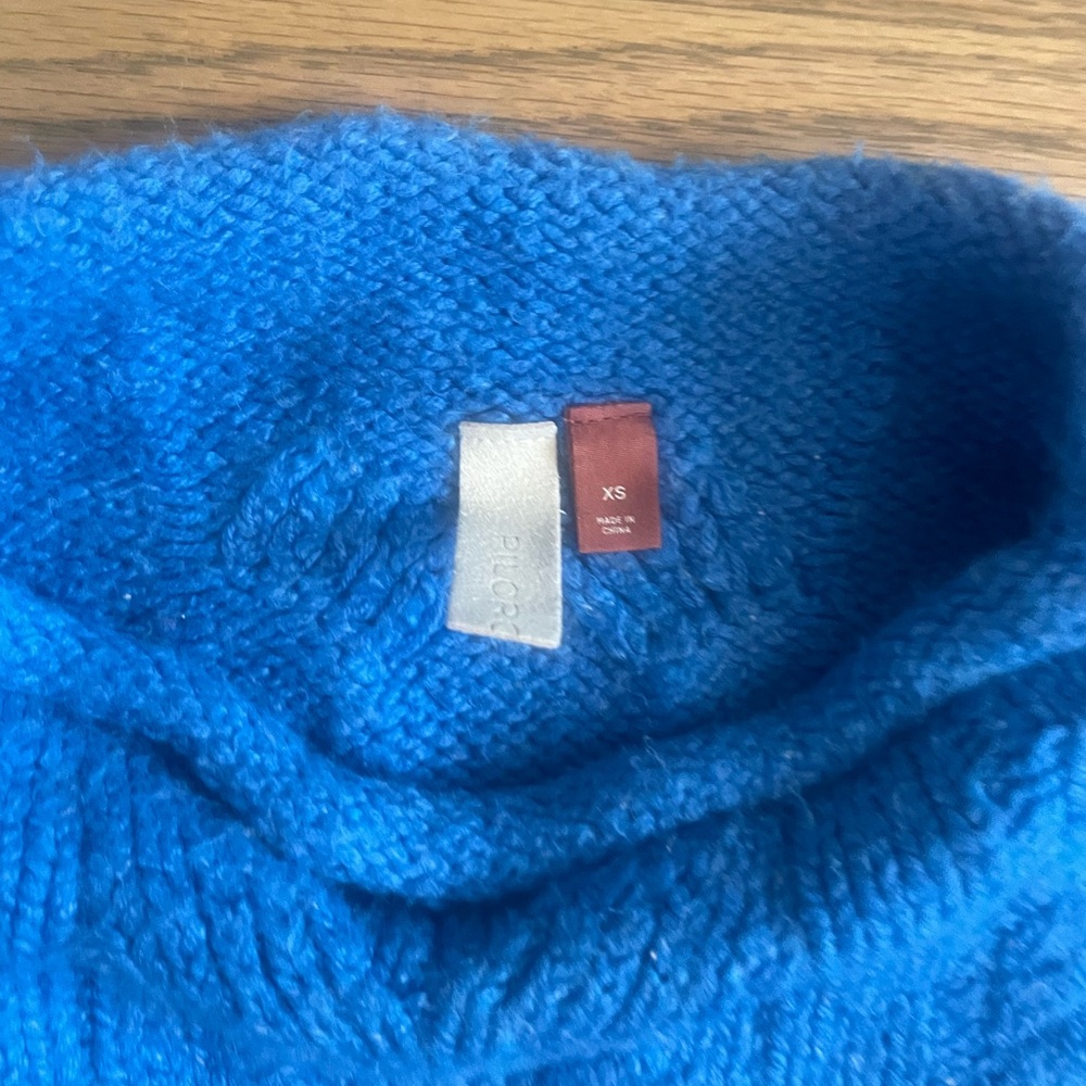 Pilcro Bright Blue Cable Knit Cropped Sweater - Picture 4 of 4